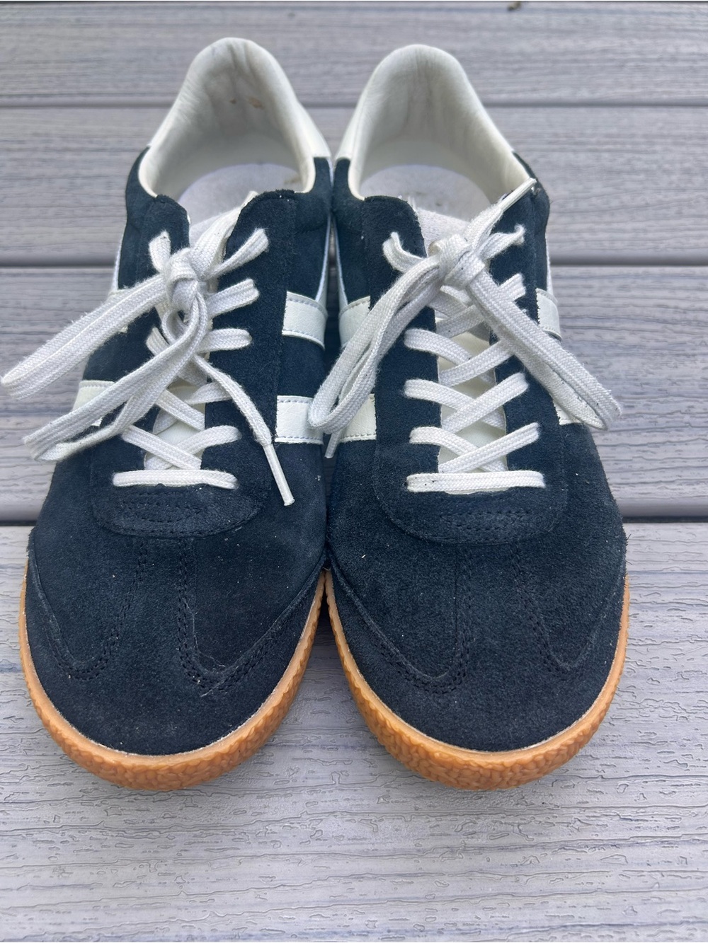 Gola Elan Sneakers in Black and Cream - Picture 3 of 8